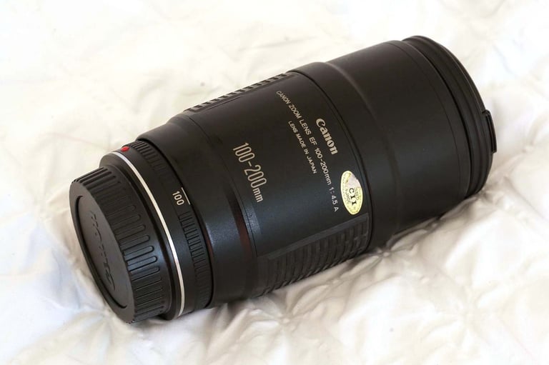  Canon 5D Mark II & Canon 100-200mm Lens & Accessories bundle