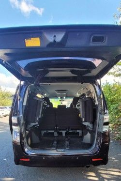 2013 Toyota Vellfire Petrol 2.4 Automatic - 8 seater MPV, Red Wine, 67.5K Miles
