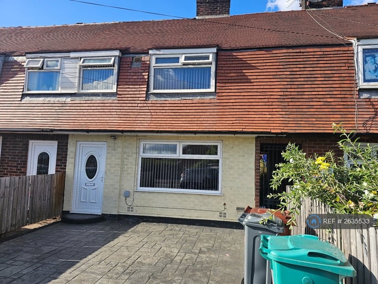 image for 3 bedroom house in Briscoe Lane, Manchester, M40 (3 bed) (#2635533)
