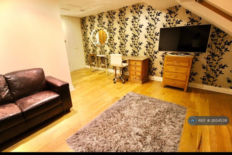 8 bedroom house in Osborne Avenue, Newcastle Upon Tyne, NE2 (8 bed) (#2654539)