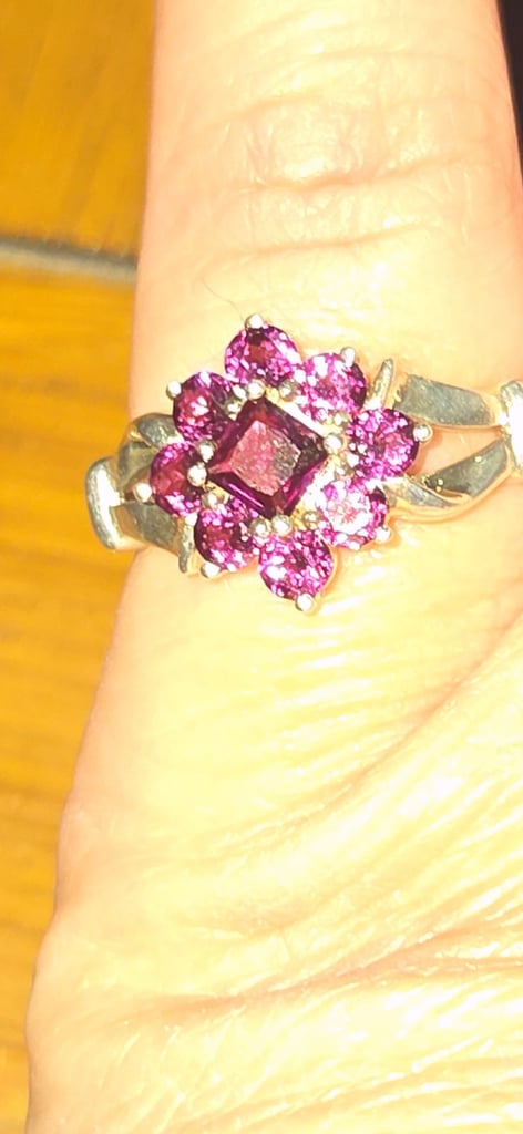 Beautiful sterling silver 925 Rohdoltite Garnet cluster ring size N
