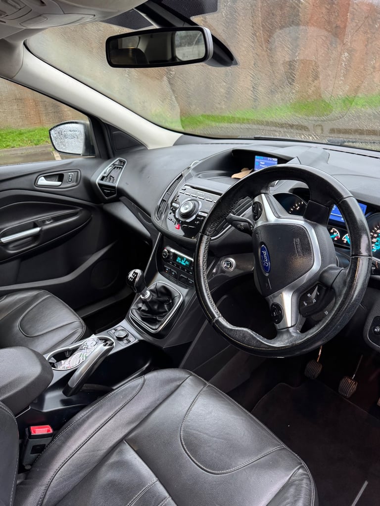 Ford, KUGA, Hatchback, 2014, Manual, 1997 (cc), 5 doors