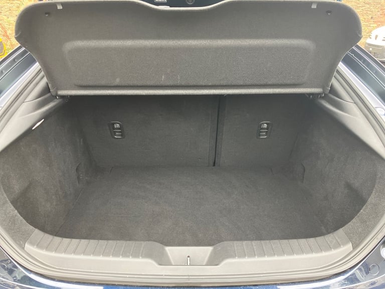 2025 Mazda Mazda3 2.5 e-Skyactiv G MHEV [140] Exclusive-Line 5dr Hatchback PETROL Manual