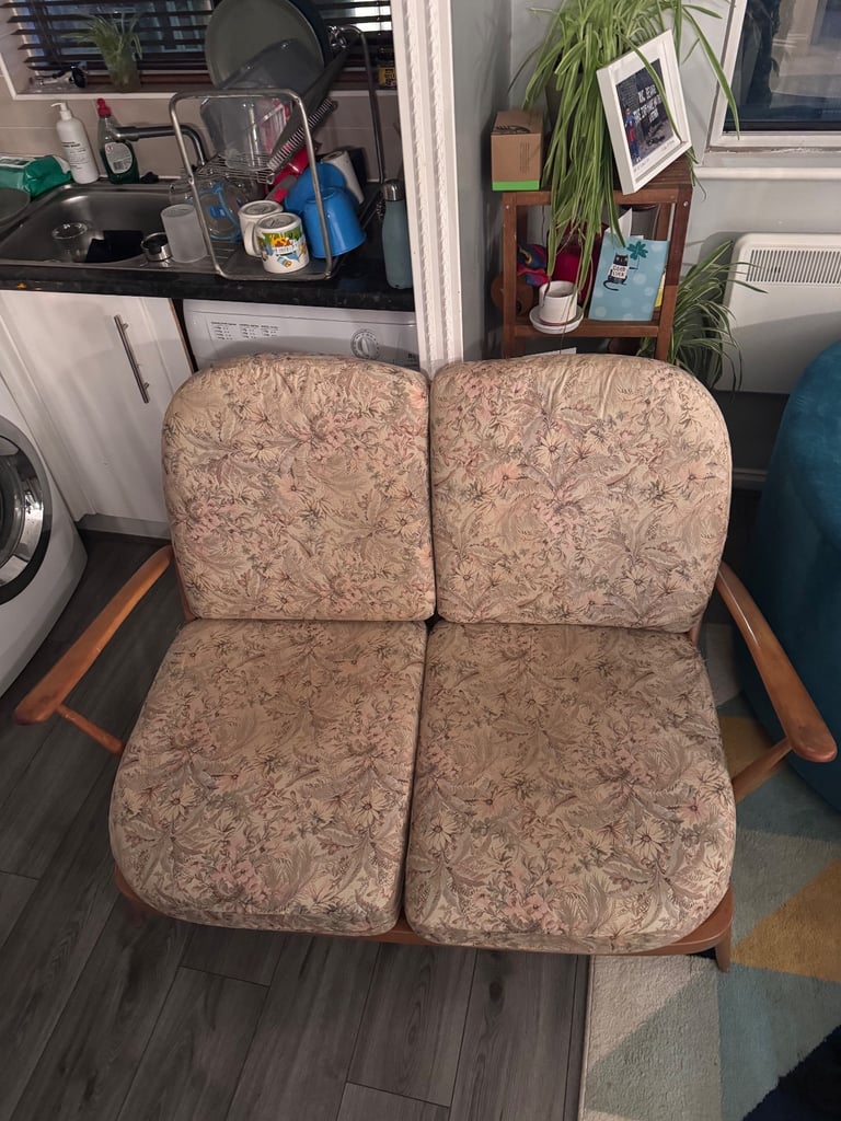 Ercol Windsor Jubilee style 2-seater sofa