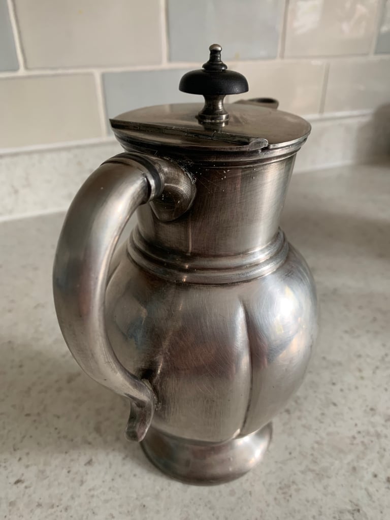Vintage HE&Co 17cm coffee pot, silver plated EPBM 32