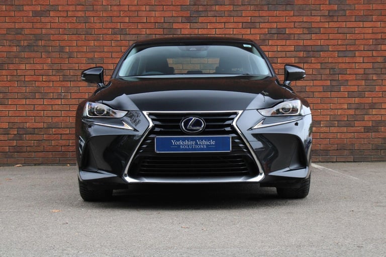 2018 Lexus IS 2.5 300h Sport E-CVT Euro 6 (s/s) 4dr SALOON Petrol/Electric Hybrid Automatic