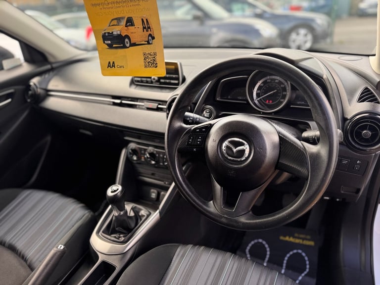 2015 Mazda Mazda2 1.5 75 SE 5dr HATCHBACK Petrol Manual