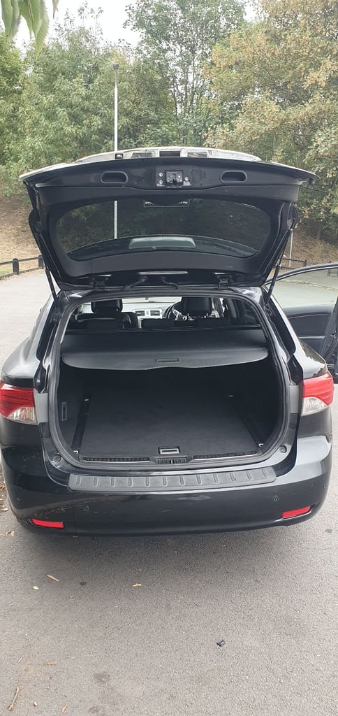 Toyota, AVENSIS, Estate, 2013, Manual, 1998 (cc), 5 doors