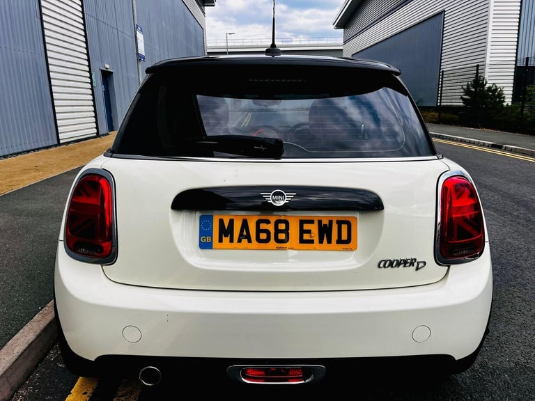 2018 MINI Hatch 1.5 Cooper D Euro 6 (s/s) 3dr HATCHBACK Diesel Manual
