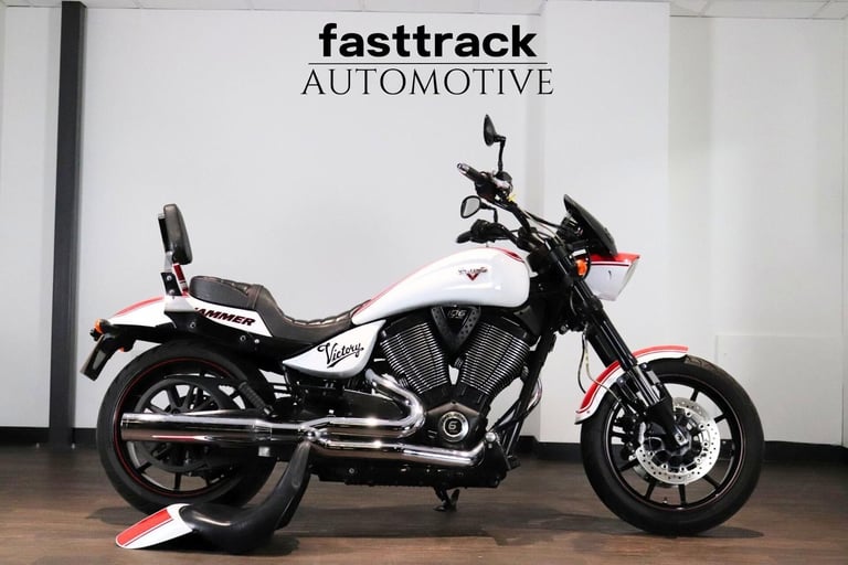 image for Victory Hammer S 1731 - 2014 - ONLY 7K MILES - BEAUTIFUL CONDITION 