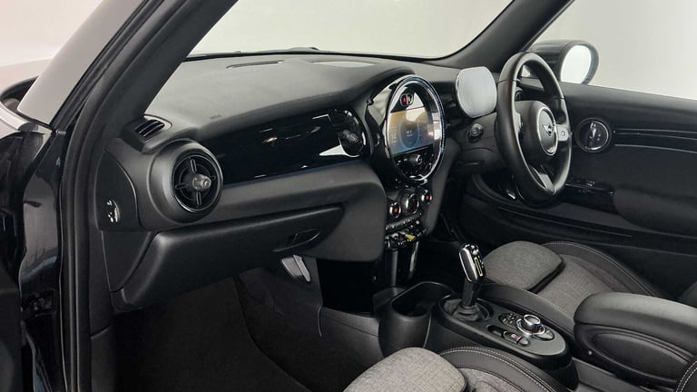 2022 MINI Hatch 135kW Cooper S Level 2 33kWh 3dr Auto HATCHBACK ELECTRIC Automatic