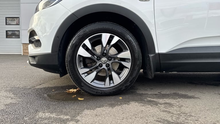 2018 Vauxhall Grandland X 1.2 Turbo Sport Nav 5dr Petrol Hatchback Hatchback Petrol Manual