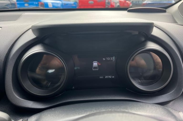 2022 Toyota Yaris Cross 1.5 Hybrid Icon 5dr CVT, Parking sensors, Media Screen, Sat Nav, Multifun...