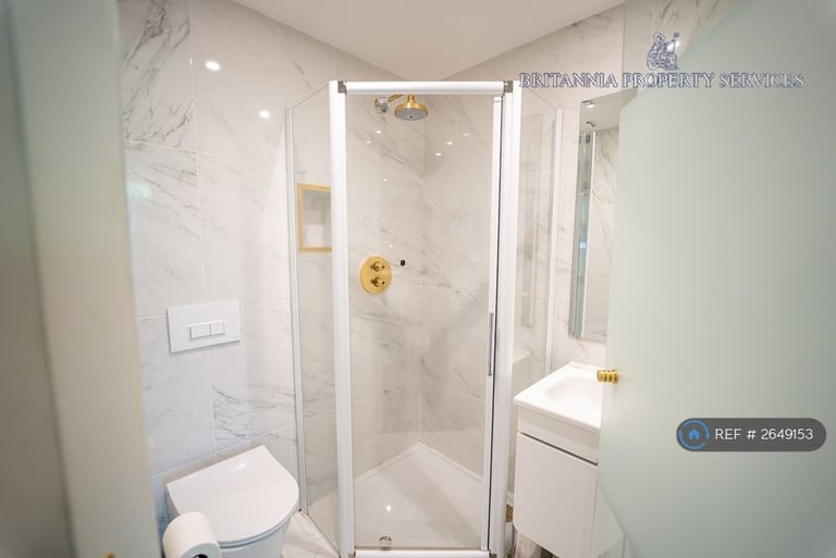 3 bedroom flat in The Mailbox, Birmingham, B1 (3 bed) (#2649153)