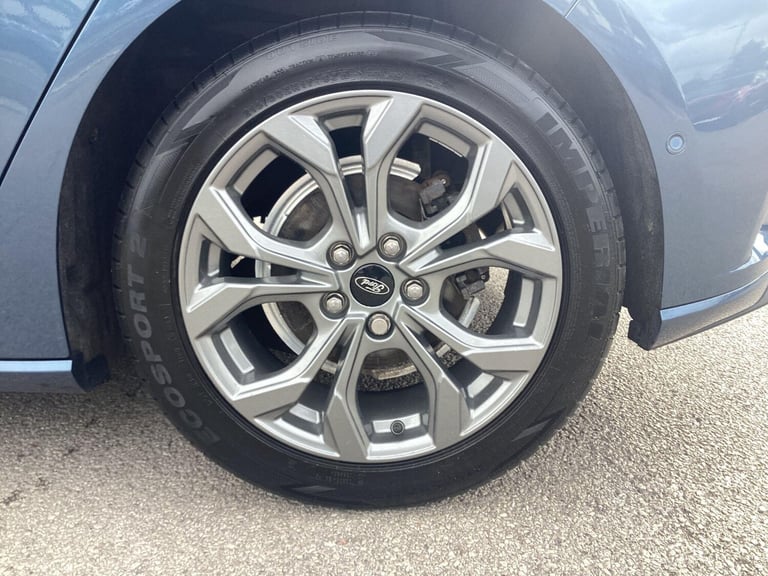  Ford Focus Focus ST-Line Style 5 door 1.0L EcoBoost 125PS FWD 6 Speed Manual Petrol Manual