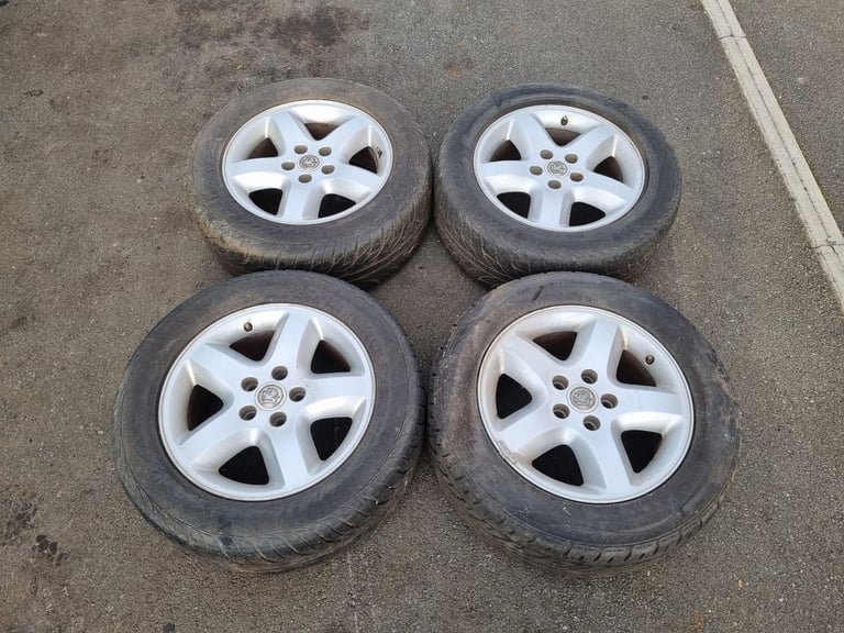 Vauxhall Omega CD 16 Inch Alloy Wheels 