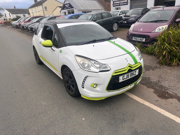 image for 2011 Citroen DS3 1.6 HDi DStyle 3dr [99 g/km] HATCHBACK Diesel Manual