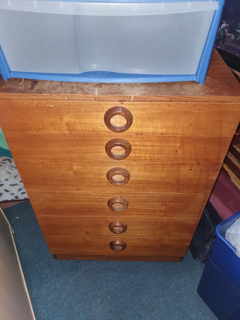 FREE to Collector - 6 Drawer Chest of Drawers