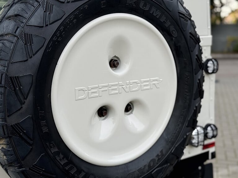 2010 Land Rover Defender Hard Top TDCi PANEL VAN DIESEL Manual