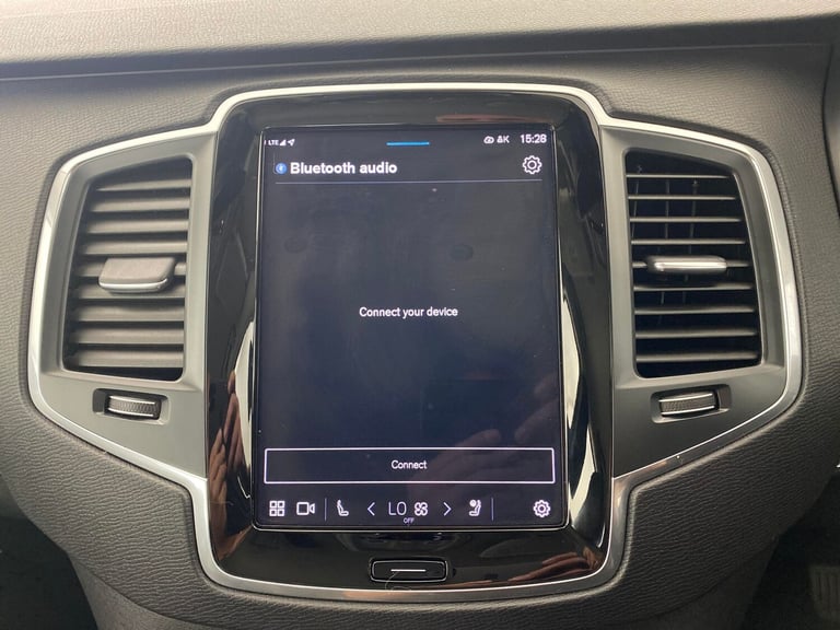 2022 Volvo XC90 2.0 T8 [455] RC PHEV Core Bright 5dr AWD Gtron ESTATE PETROL/ELECTRIC Automatic