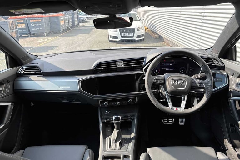 2025 Audi Q3 40 TFSI Quattro S Line 5dr S Tronic [Leather] SUV Petrol Automatic