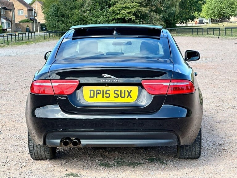 2015 Jaguar XE 2.0d R-Sport Auto Euro 6 (s/s) 4dr Saloon Diesel Automatic