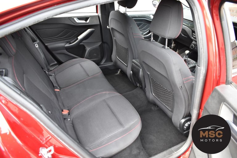 2018 Ford Focus 1.0T EcoBoost ST-Line Hatchback 5dr Petrol Manual Euro 6 (s/s) (125 ps) Hatchback...