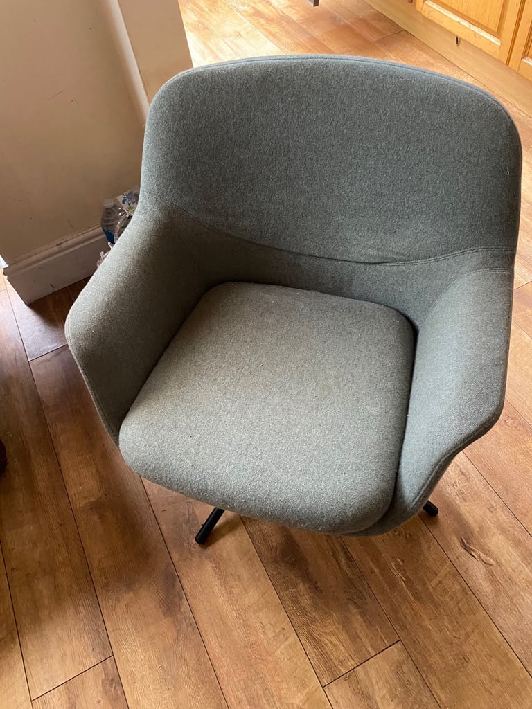 image for Free swivel chair
