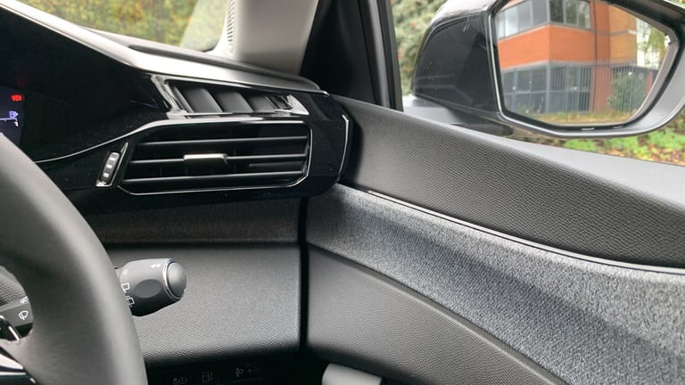 2025 Peugeot 308 SW 1.6 12.4kWh Allure Estate 5dr Petrol Plug-in Hybrid e-EAT Euro 6 (s/s) (180 E...