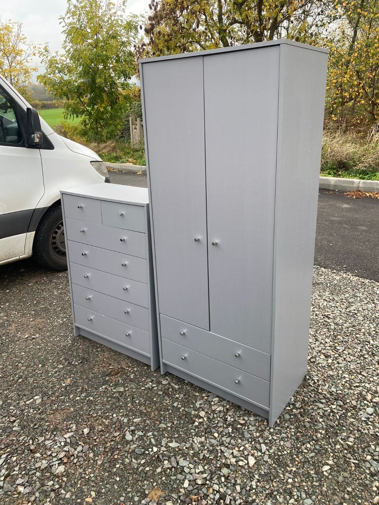 Wardrobe + Chest Of Drawers 