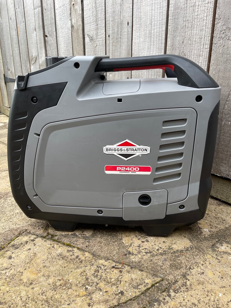 Petrol generator 