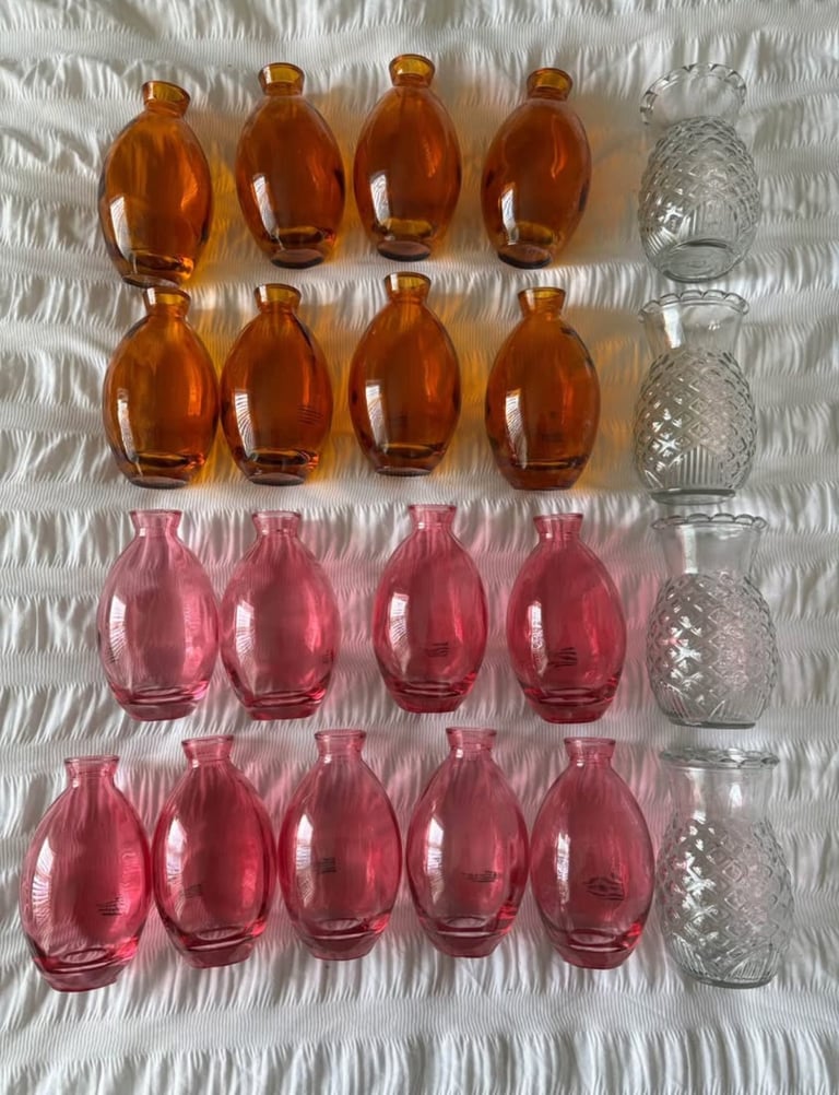 image for 21x Bud vases 