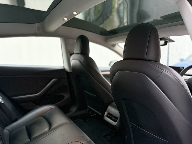 2022 Tesla Model 3 (Dual Motor) Long Range Saloon 4dr Electric Auto 4WDE (346 ps) Saloon Electric...