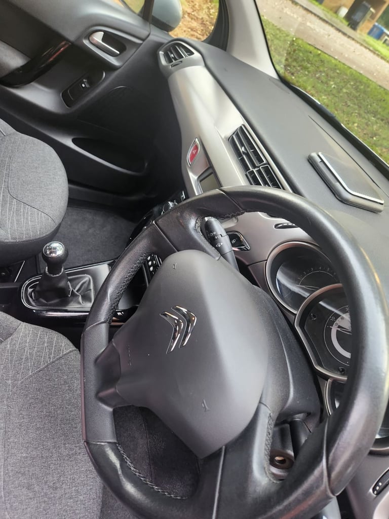 Citroen, C3, Hatchback, 2016, Manual, 1199 (cc), 5 doors