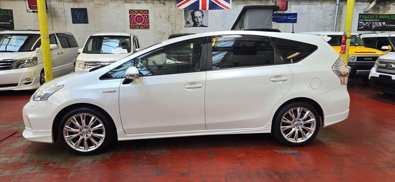 2011 Toyota Prius+ 7 SEATS +MODELESTA BODY KIT+AUTO ANDROID  Petrol/Electric Hybrid Automatic