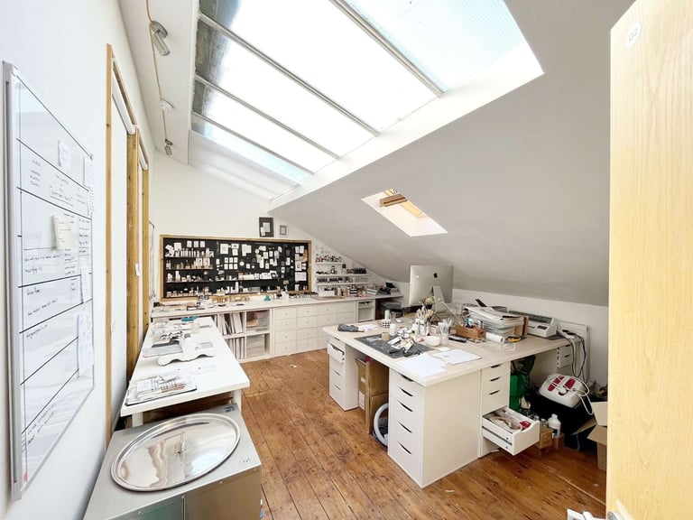 image for Creative Space | Private Office Space | Commercial Unit | Beauty Room | Desk i in Wimbledon SW19