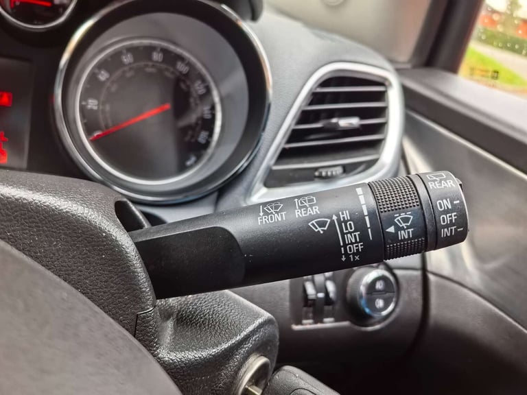 2015 Vauxhall Mokka 1.4 Mokka SE T Auto 5dr - Sunroof - Full Service History! SUV Petrol Automatic