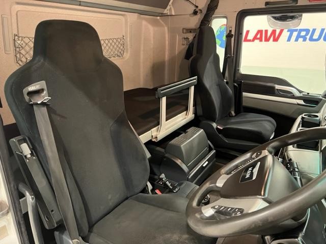MAN TGX 26.440 6x2 Midlift Tractor Unit