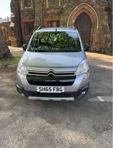 image for 2015 Citroen Berlingo 1.6 BlueHDi 100 XTR 5dr ETG6 MPV Diesel Automatic