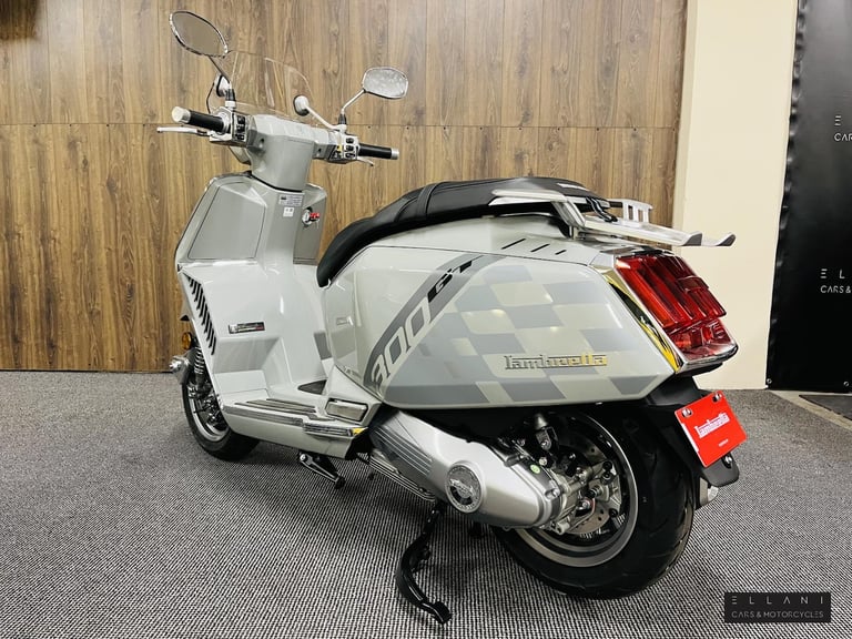 2025 Lambretta X 300 300 Scooter Petrol Automatic Euro 5 (25 ps) Scooter Petrol Automatic
