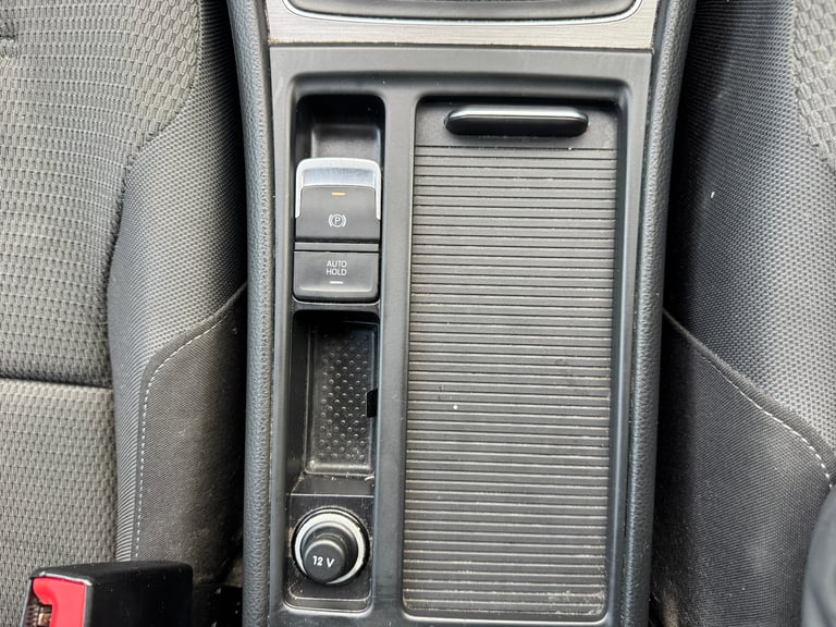 2015 Volkswagen Golf 1.6 TDI 110 Match 5dr - AUTO LIGHTS - PARKING SENSORS HATCHBACK Diesel Autom...