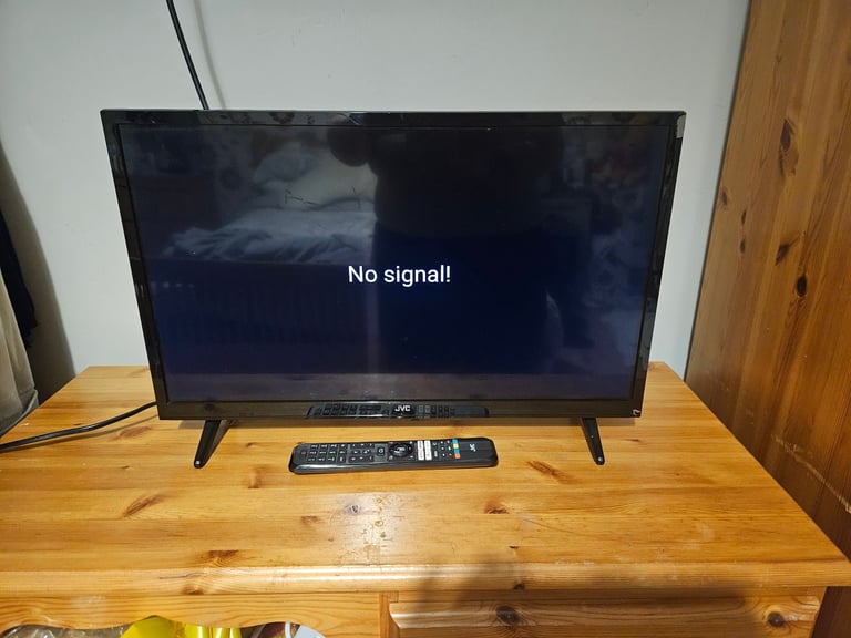 image for JVC LT-24CA12 0 