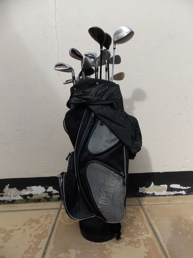 Mens Right Handed Slazenger Firesteel Golf Club Set + Bag, Balls and Tees