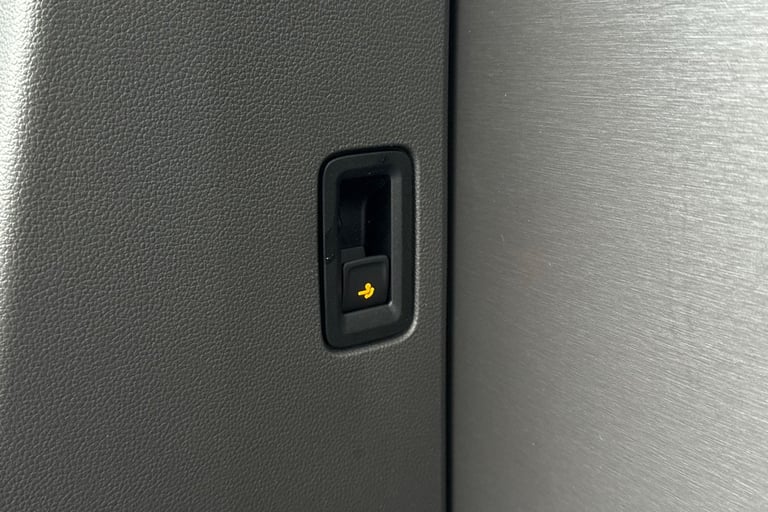 2025 Volkswagen California T7 2.0 TSI Ocean 5dr DSG 204PS DSG Camper Van PETROL Automatic