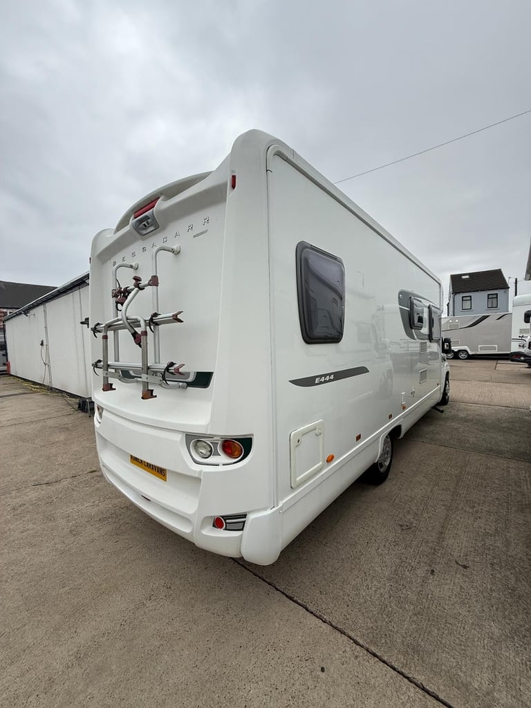 Bessacarr E444 Side Dinette Converts To Double Rear Bathroom