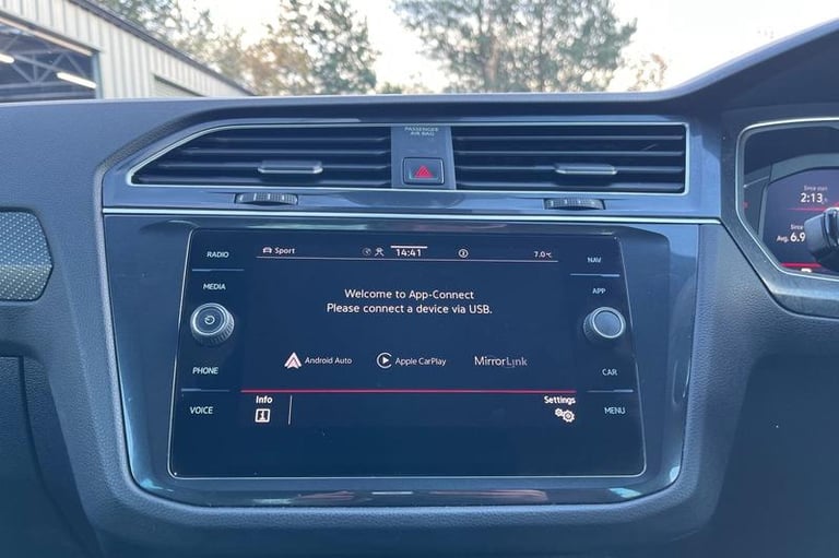 2022 Volkswagen Tiguan 2.0 TDI R-Line 5dr DSG ESTATE DIESEL Semi Automatic