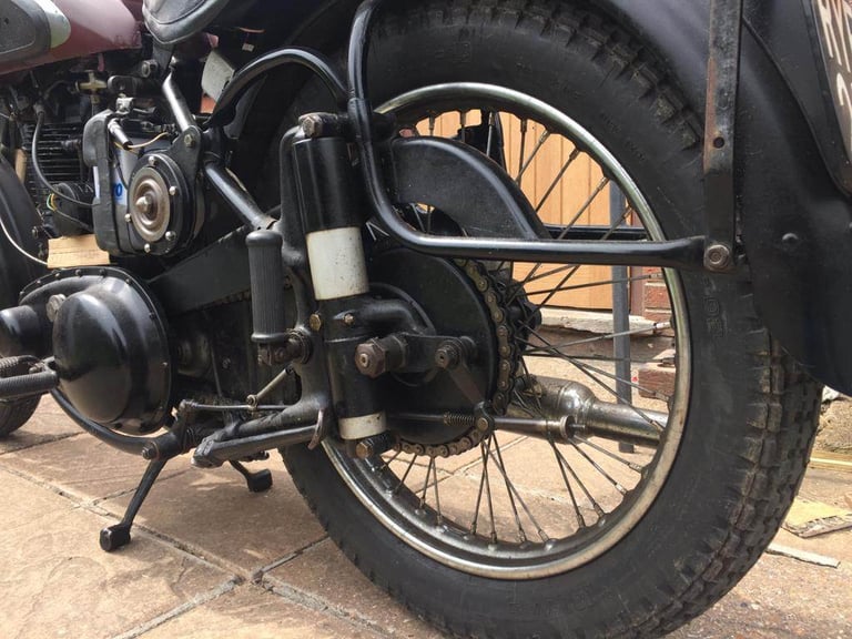 BSA 1956 m33 500 (cc) b33 b31 a65 running barn find project