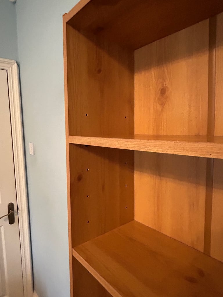 Pine Effect Bookcase 5 Shelves 4 Adjustable  H71in/180cm W18in/46cm D8.25in/21cm  D291