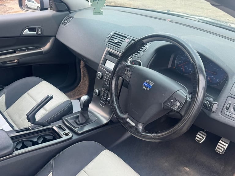 2009 Volvo C30 2.0D R-Design Sport Coupe 2dr Diesel Manual (151 g/km, 134 bhp) Coupe Diesel Manual