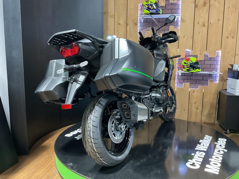 Kawasaki Versys 1100 2025 Brand New! Last 1! FREE TOURING KIT! FREE UK DELIVERY!